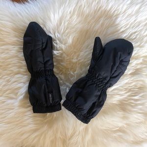 12-24M black nano puff mittens